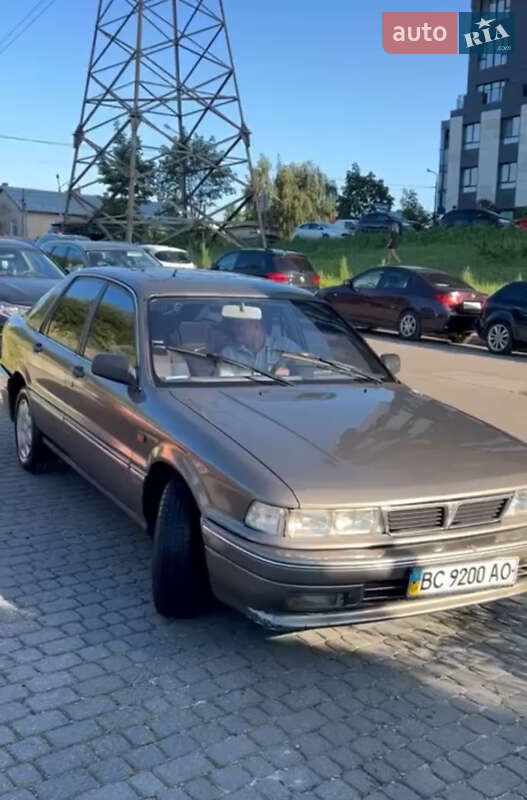 Седан Mitsubishi Galant 1992 в Львове