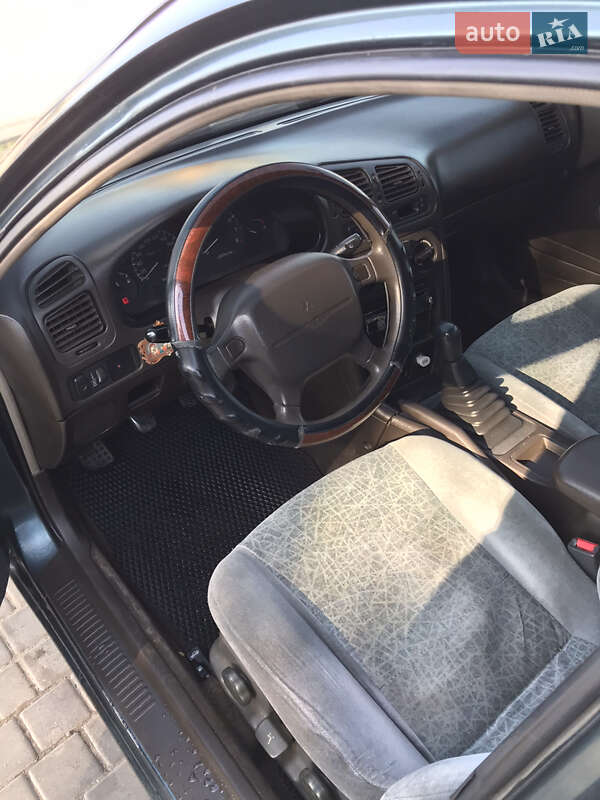 Лифтбек Mitsubishi Galant 1993 в Одессе