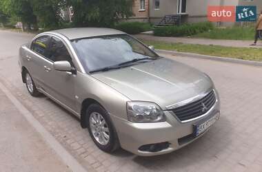 Mitsubishi Galant 2009