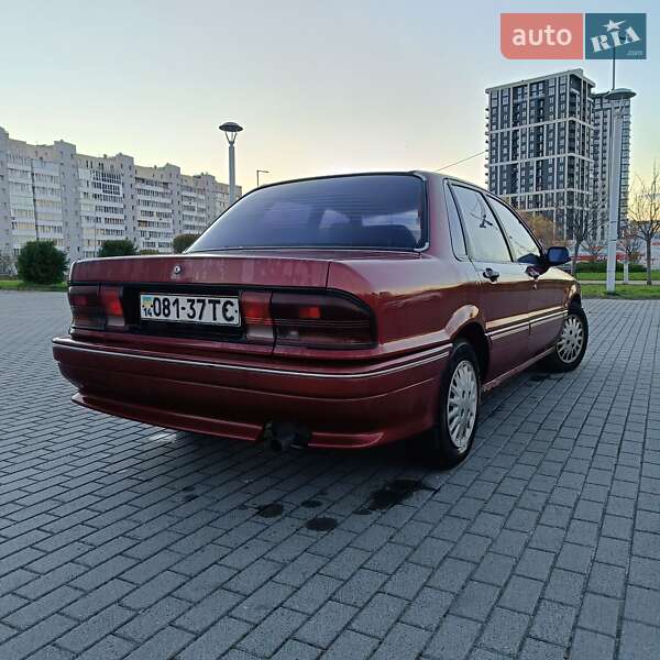Седан Mitsubishi Galant 1992 в Львове