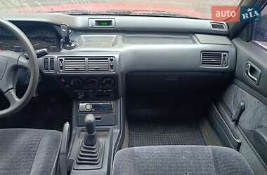 Седан Mitsubishi Galant 1992 в 