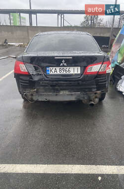 Седан Mitsubishi Galant 2008 в Киеве