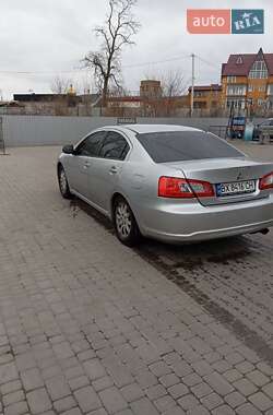 Седан Mitsubishi Galant 2009 в Староконстантинове