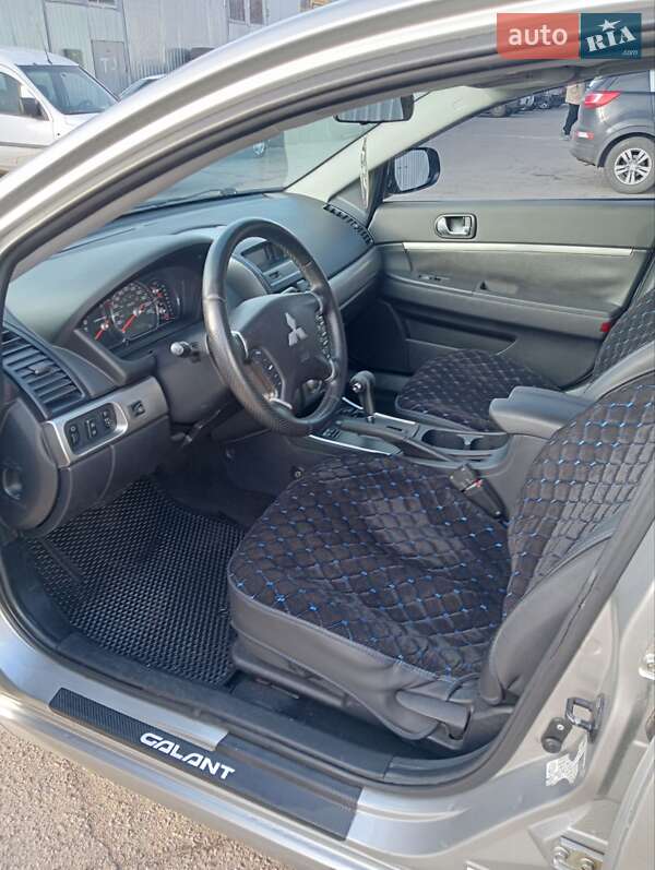 Седан Mitsubishi Galant 2008 в Николаеве