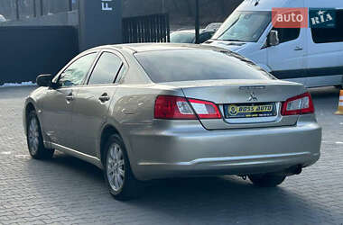 Седан Mitsubishi Galant 2008 в Чернівцях