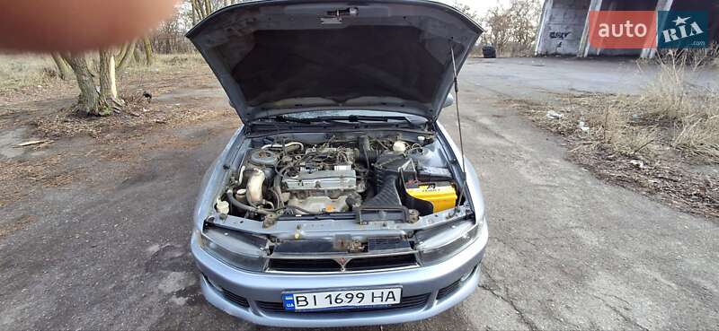 Седан Mitsubishi Galant 2002 в Лубнах
