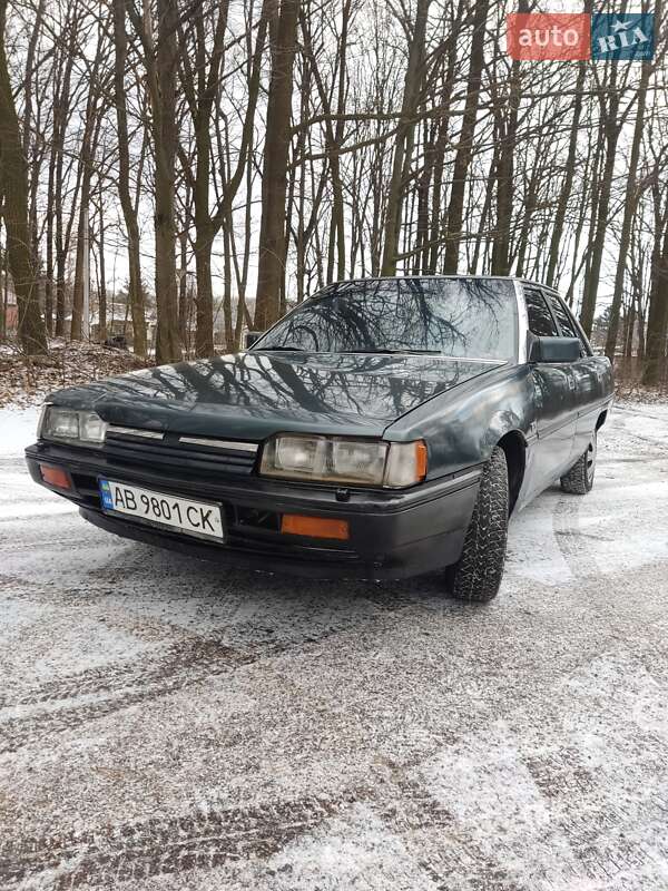 Седан Mitsubishi Galant 1987 в Виннице