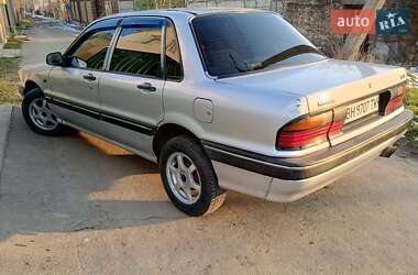 Седан Mitsubishi Galant 1988 в 