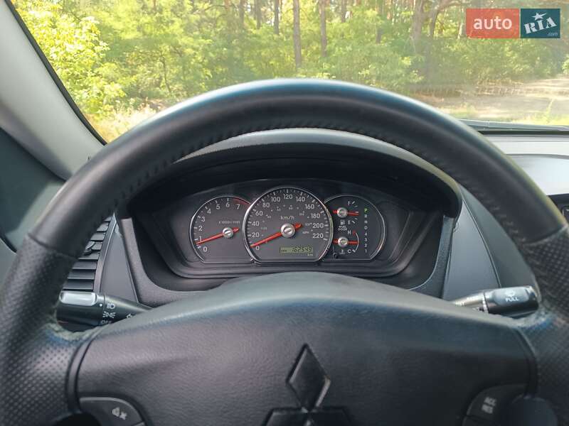 Седан Mitsubishi Galant 2008 в Кобеляках