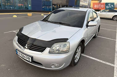 Седан Mitsubishi Galant 2006 в Киеве