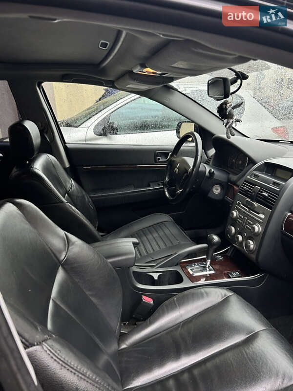 Седан Mitsubishi Galant 2009 в Решетиловке
