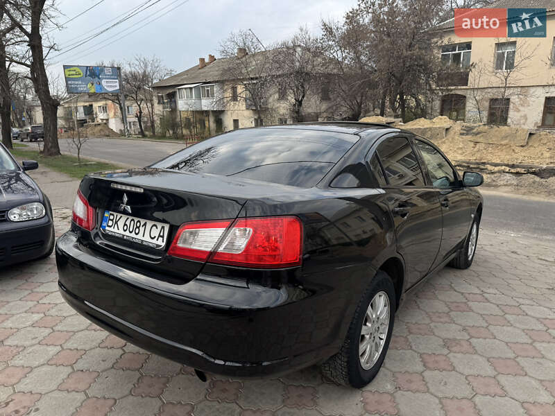 Седан Mitsubishi Galant 2009 в Николаеве
