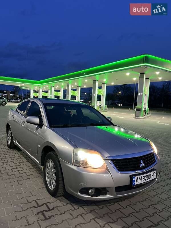 Седан Mitsubishi Galant 2008 в Житомире