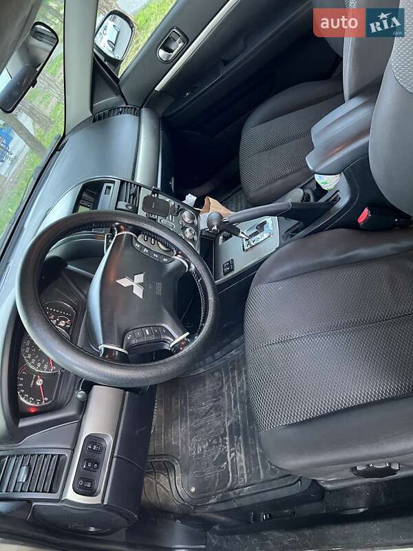 Седан Mitsubishi Galant 2008 в Черноморске