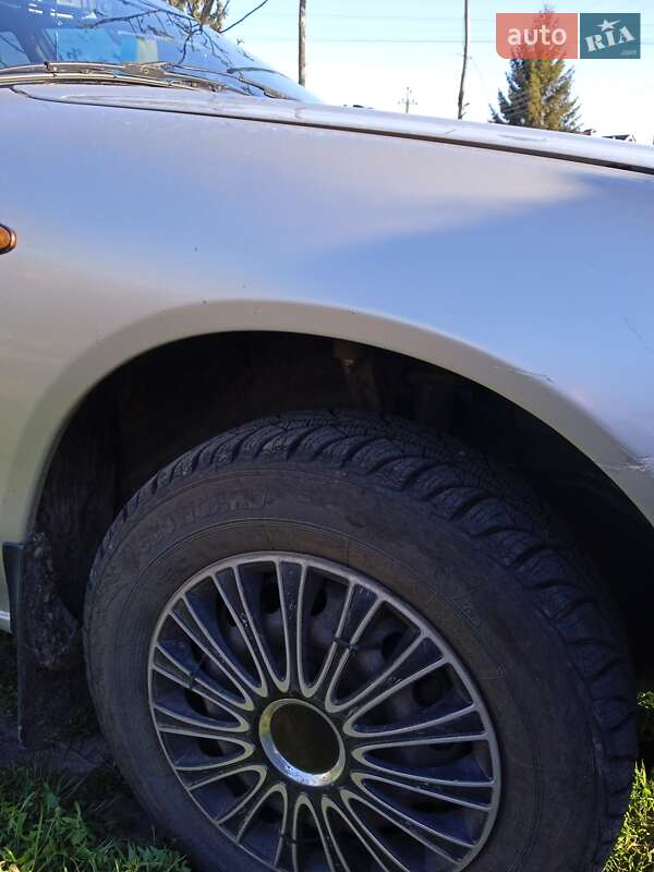 Ліфтбек Mitsubishi Galant 1993 в Іллінцях