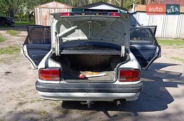 Седан Mitsubishi Galant 1993 в Киеве