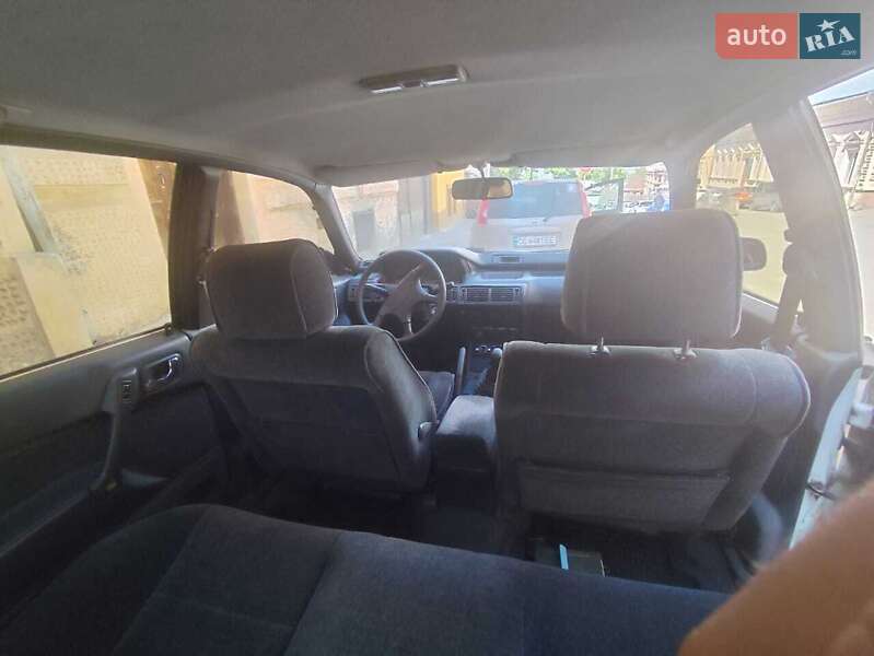 Седан Mitsubishi Galant 1992 в Черновцах