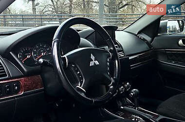 Седан Mitsubishi Galant 2011 в 
