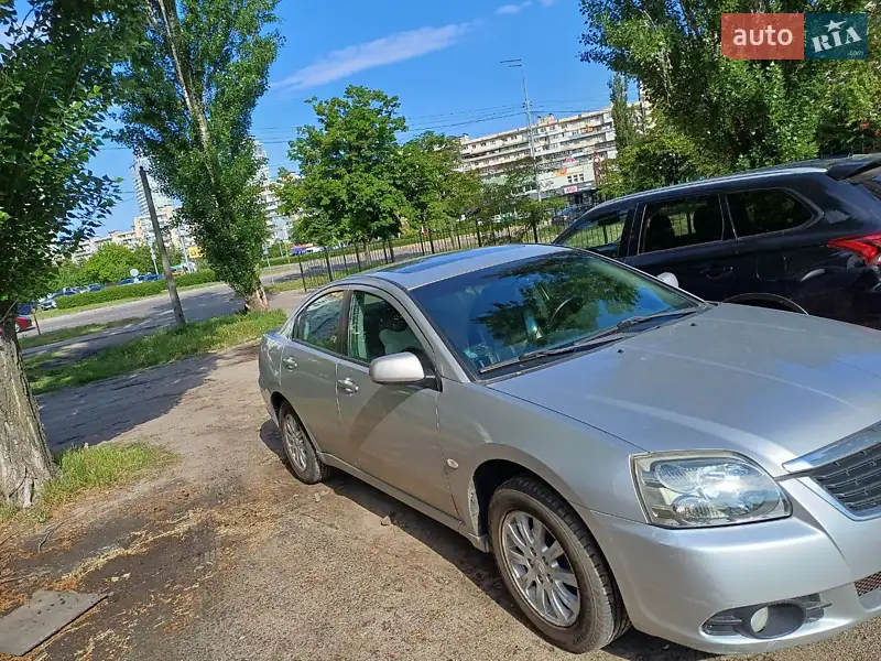 Mitsubishi Galant 2009