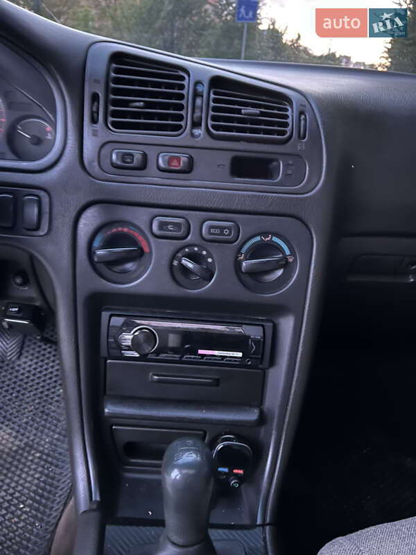 Лифтбек Mitsubishi Galant 1993 в Львове