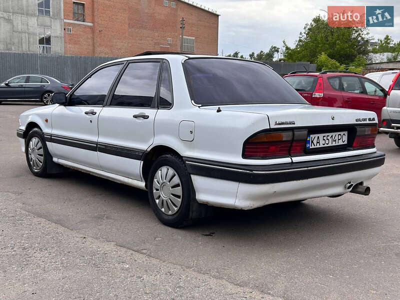 Седан Mitsubishi Galant 1990 в Києві