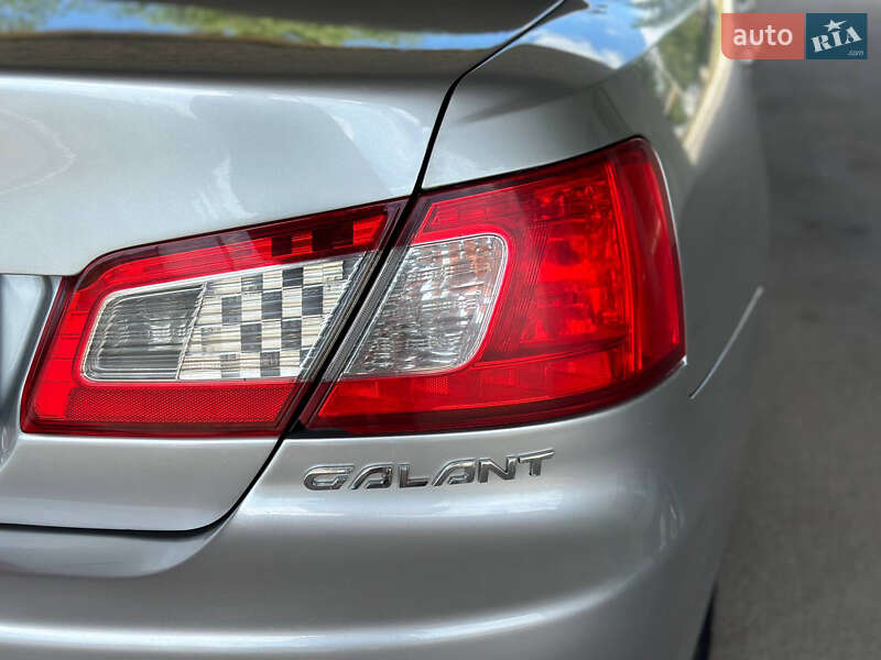 Седан Mitsubishi Galant 2008 в Днепре
