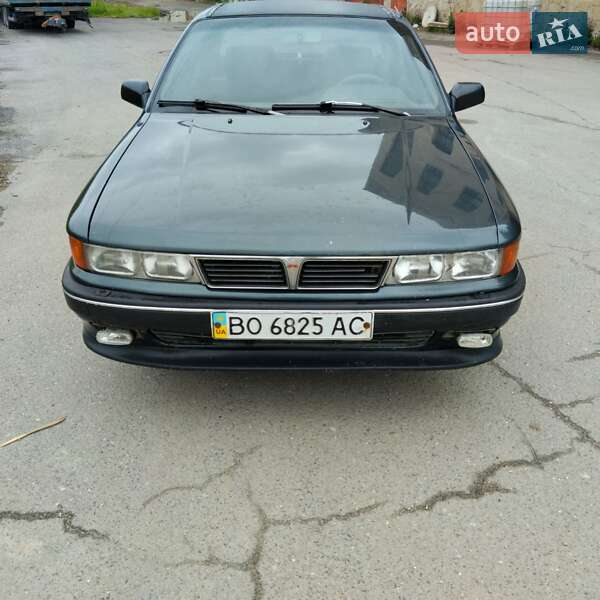 Седан Mitsubishi Galant 1992 в 