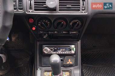Седан Mitsubishi Galant 1992 в 