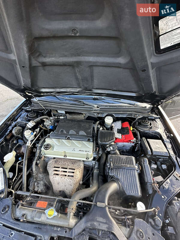 Седан Mitsubishi Galant 2004 в Киеве
