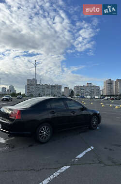 Седан Mitsubishi Galant 2004 в Киеве