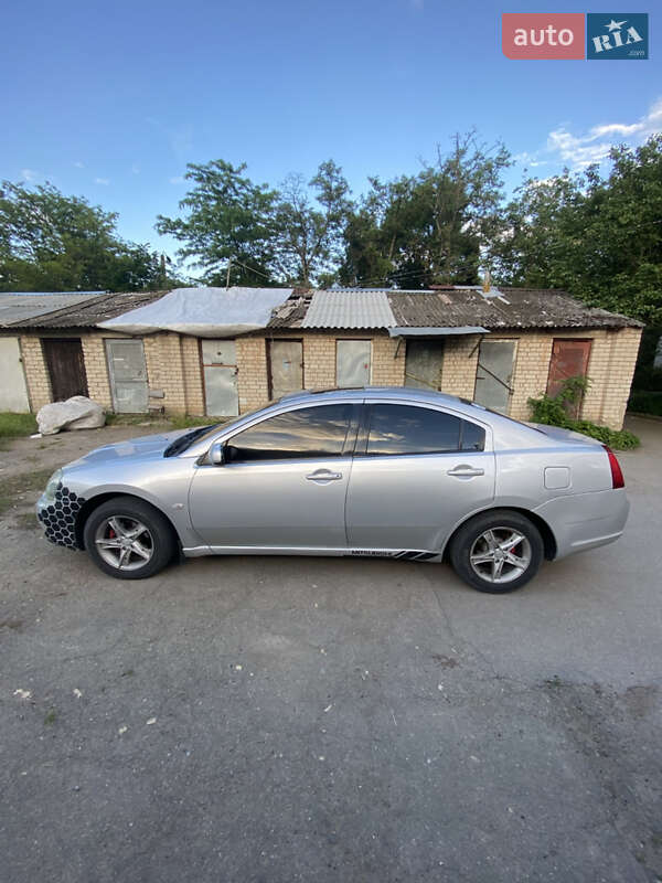 Седан Mitsubishi Galant 2007 в Херсоне
