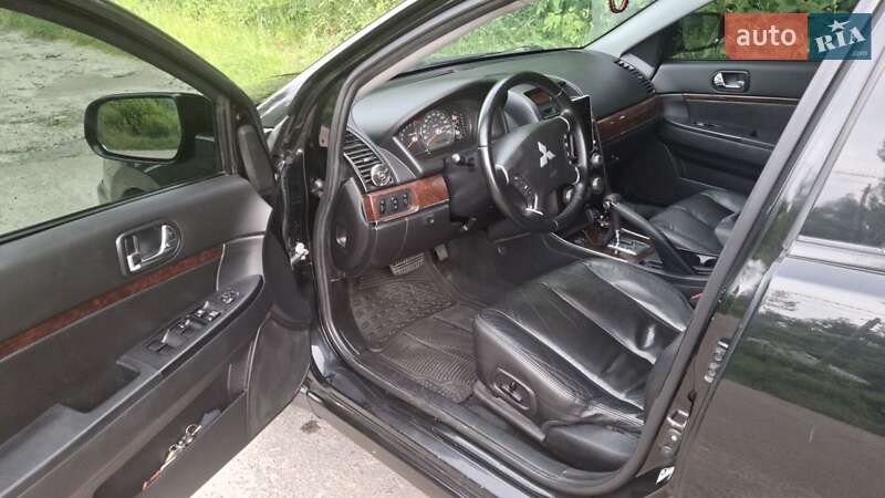 Седан Mitsubishi Galant 2008 в Киеве