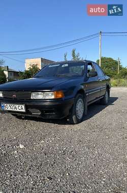 Седан Mitsubishi Galant 1988 в Збараже