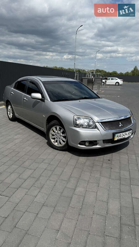 Mitsubishi Galant 2009