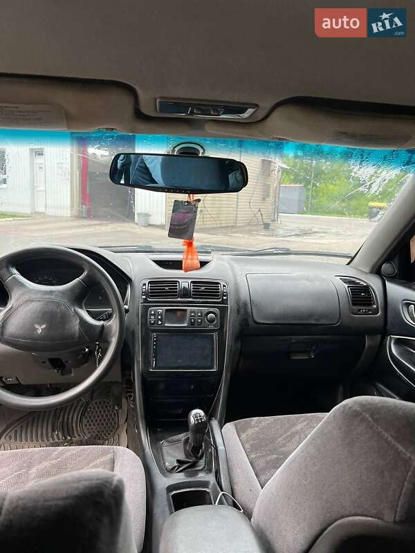 Седан Mitsubishi Galant 1999 в Жидачові