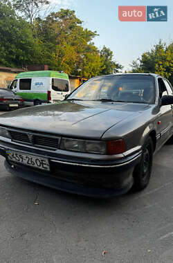 Седан Mitsubishi Galant 1991 в Одессе