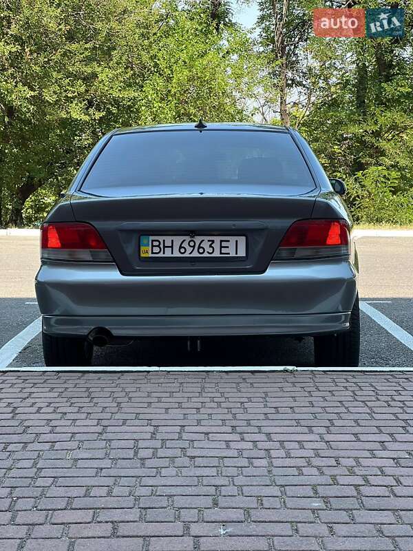 Седан Mitsubishi Galant 1998 в Одесі