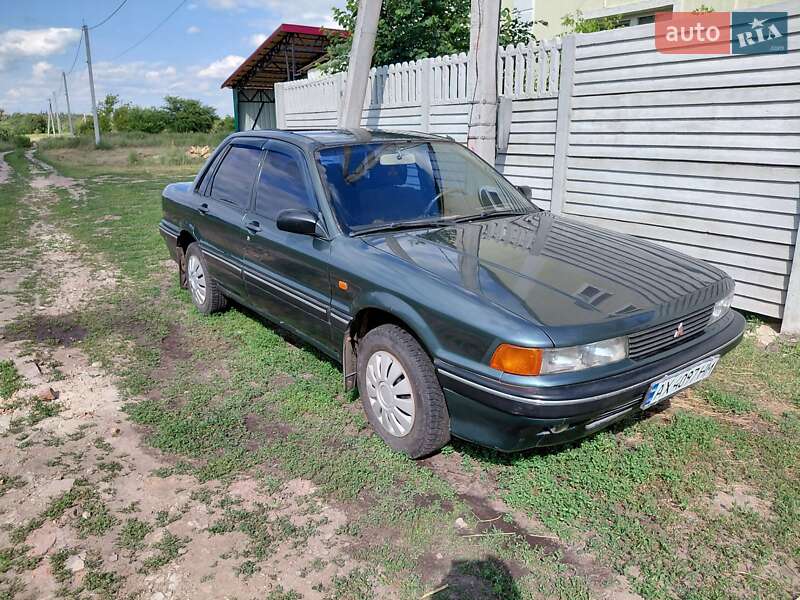 Седан Mitsubishi Galant 1988 в Харькове фото 5 Седан Mitsubishi Galant 1988 в Харькове