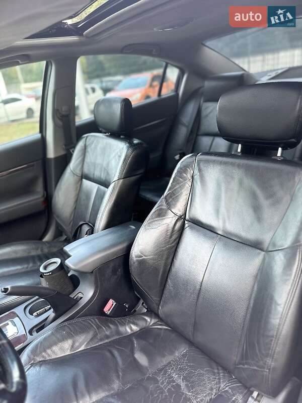 Седан Mitsubishi Galant 2009 в Киеве