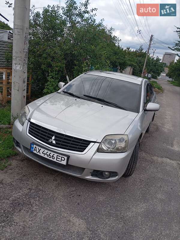 Седан Mitsubishi Galant 2009 в 