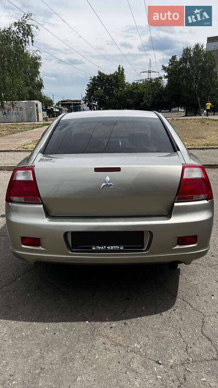 Седан Mitsubishi Galant 2006 в Краматорске