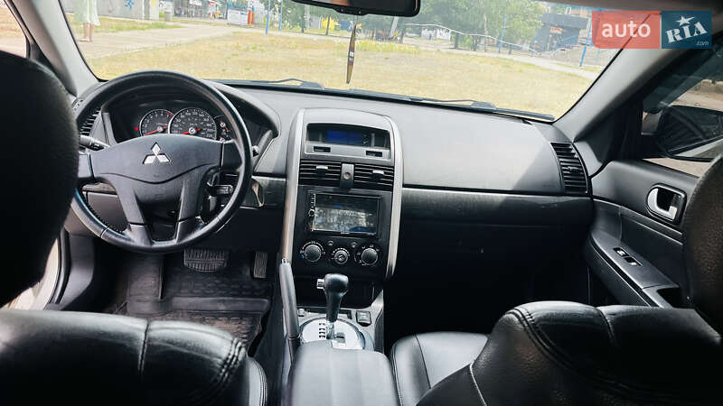 Седан Mitsubishi Galant 2006 в Краматорске
