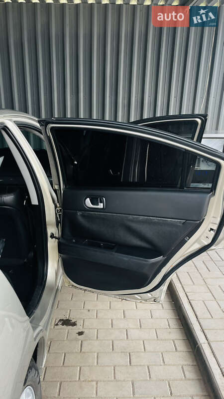 Седан Mitsubishi Galant 2006 в Краматорске