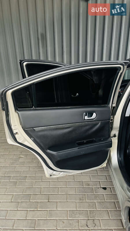 Седан Mitsubishi Galant 2006 в Краматорске