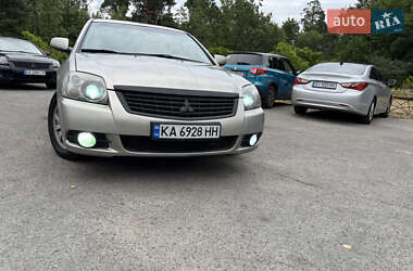 Mitsubishi Galant 2009