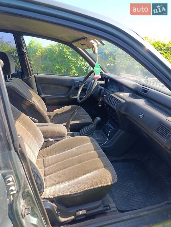 Седан Mitsubishi Galant 1988 в Чорткове