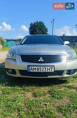 Mitsubishi Galant 2009