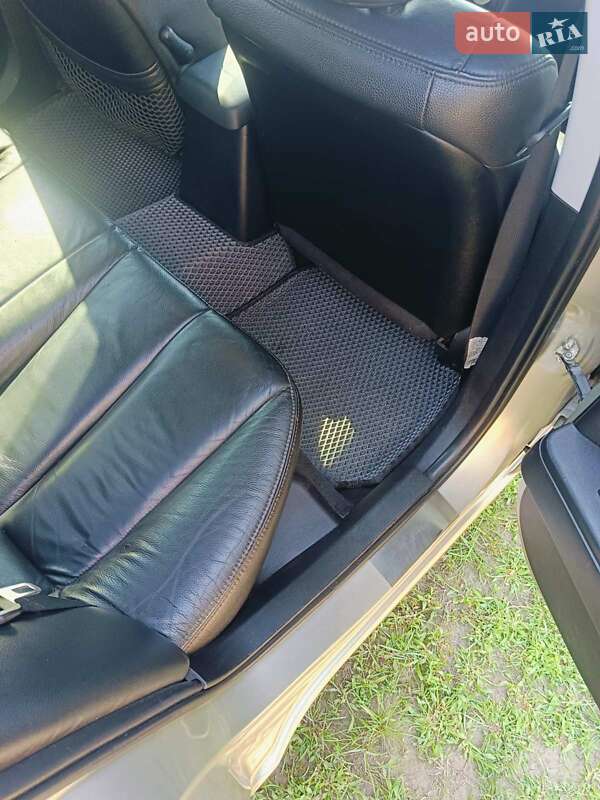 Седан Mitsubishi Galant 2009 в Житомире