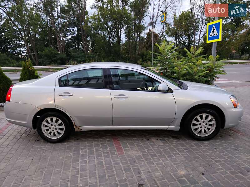 Седан Mitsubishi Galant 2007 в Виннице
