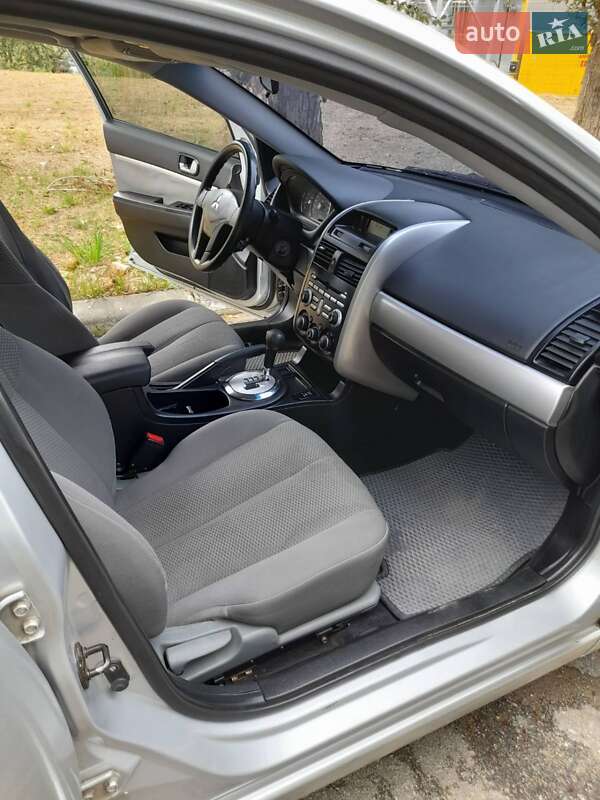 Седан Mitsubishi Galant 2007 в Харькове